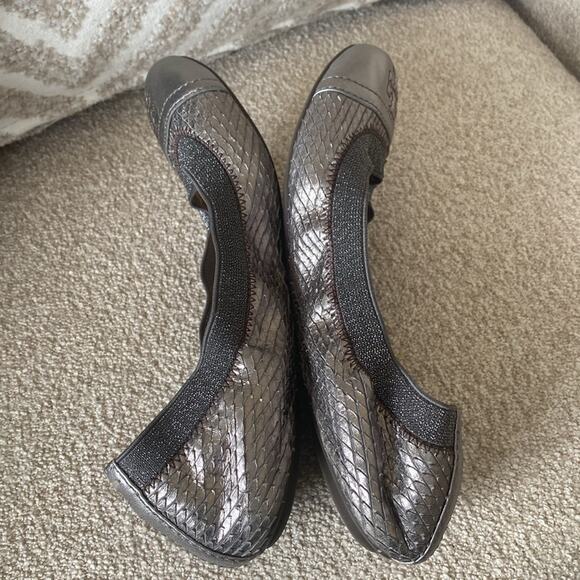 Tory Burch Gabby Ballet-washed Metallic Python Pewter Gray Size 7 - Picture 5 of 8